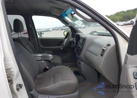 2002 Ford Escape Xlt Choice/Xlt Midnight/Xlt Premium/Xlt Sport z USA, uszkodzony, nr VIN 1FMYU04172KA62069